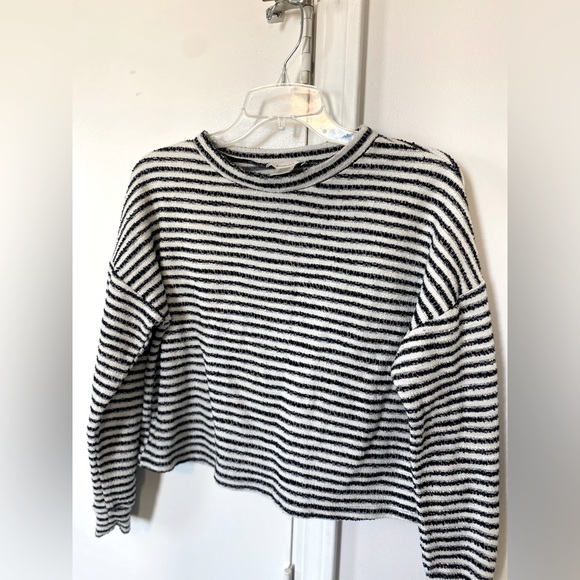 Urban Romantics striped long sleeve cropped blouse size women’s medium - Picture 1 of 5